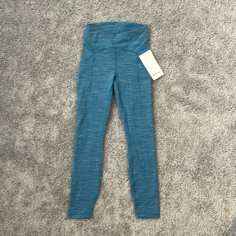 Lululemon Power Thru HR Tight 25”- Size 4-NWT